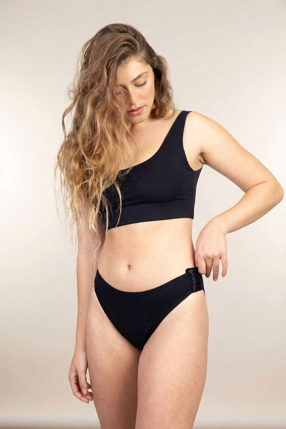 [cap] עדן · 1.70 מ׳ · מידה M #צבע_שחור