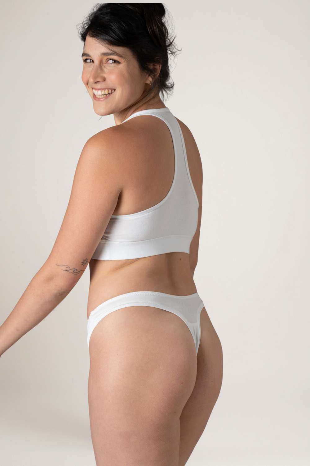 [cap] אביטל · 1.73 מ׳ · מידה S #צבע_לבן