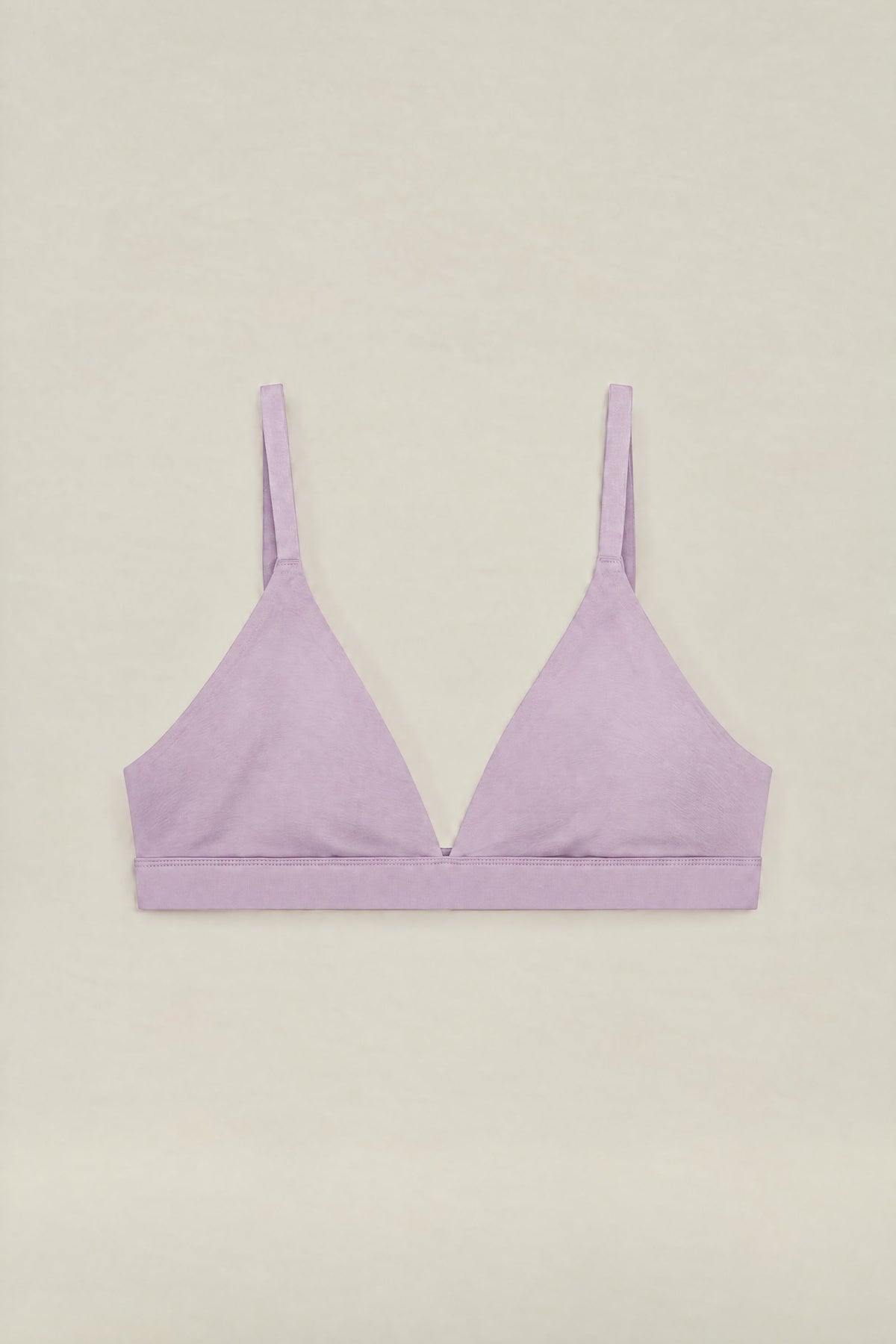 גוזיית משולשים וי בצבע לילך של ליליבלום – פקשוט קדמי #צבע_לילך